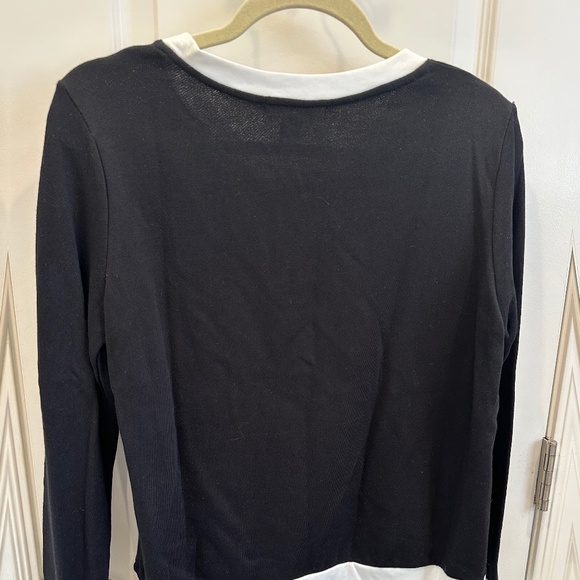 Forever 21 Black & White Long sleeve Size Medium Top - Picture 3 of 5